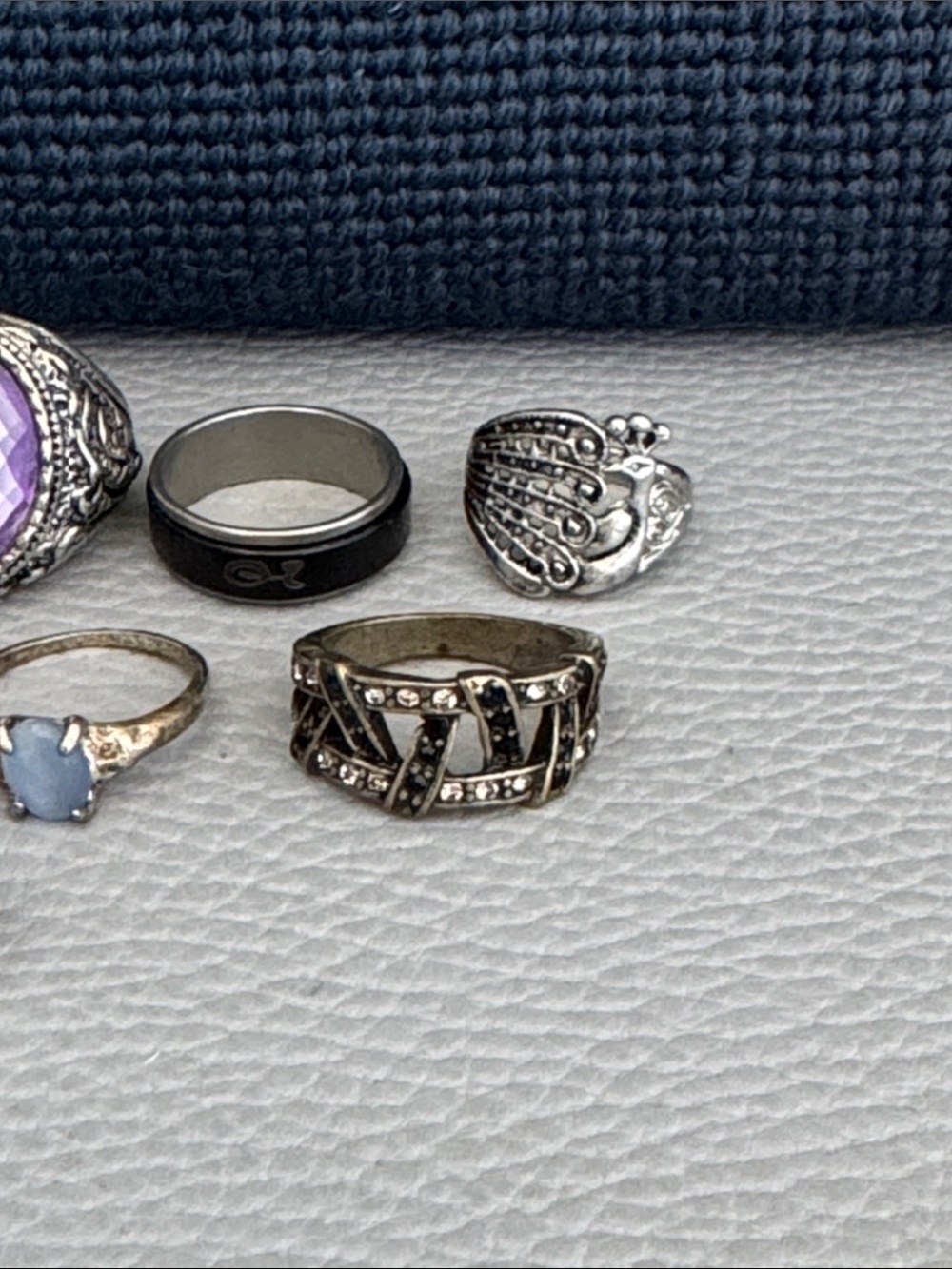 14 ASSORTED SILVER TONE FASHION RINGS. - Picture 5 of 11